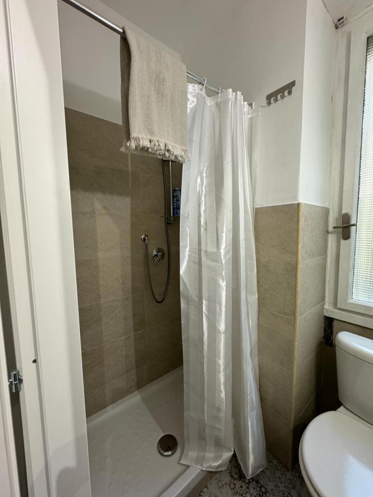 Room Sapienza โรม ภายนอก รูปภาพ